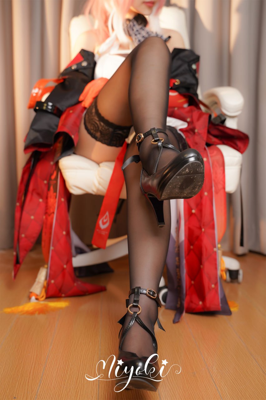 #铃木美咲   鸣潮 长离 标签🏷 #美腿 #黑丝 #福利姬 - 写真摄影作品第29张照片，photo 45556