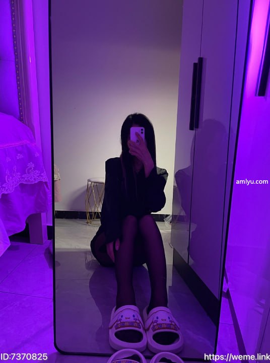 #小杏儿 微密圈No.001期 Ol丝足控【26P】 - 写真摄影作品第7张照片，photo 138427