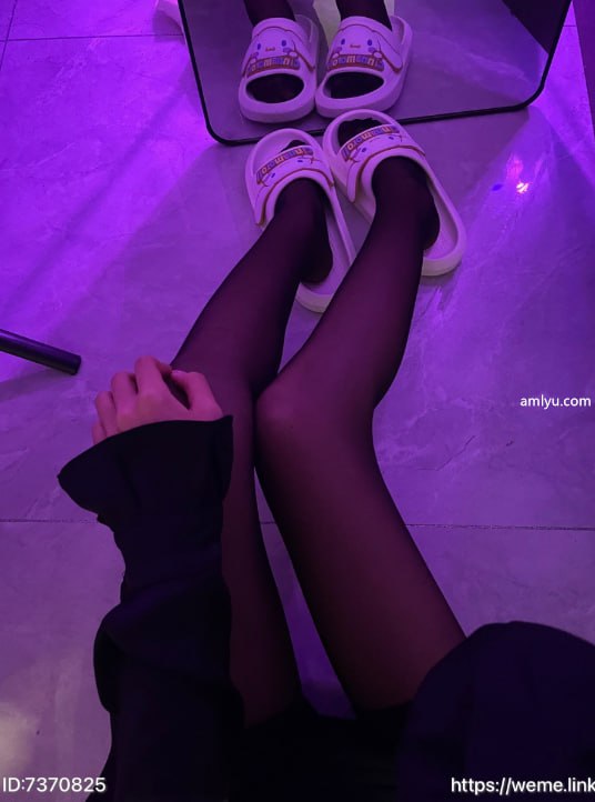 #小杏儿 微密圈No.001期 Ol丝足控【26P】 - 写真摄影作品第4张照片，photo 138428