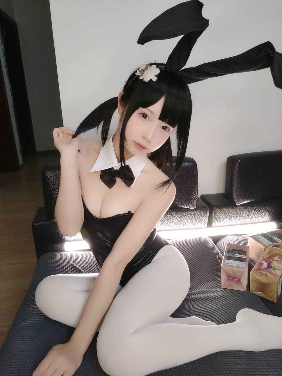 #十万珍吱伏特 #香川澪 – 白咝兔女郎 [60P 117Mb] 标签🏷️#丝足控 #雪糕 #少 - 写真摄影作品第33张照片，photo 32313