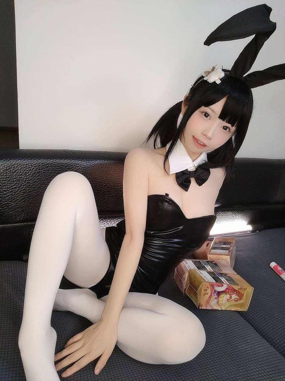 #十万珍吱伏特 #香川澪 – 白咝兔女郎 [60P 117Mb] 标签🏷️#丝足控 #雪糕 #少 - 写真摄影作品第30张照片，photo 32318