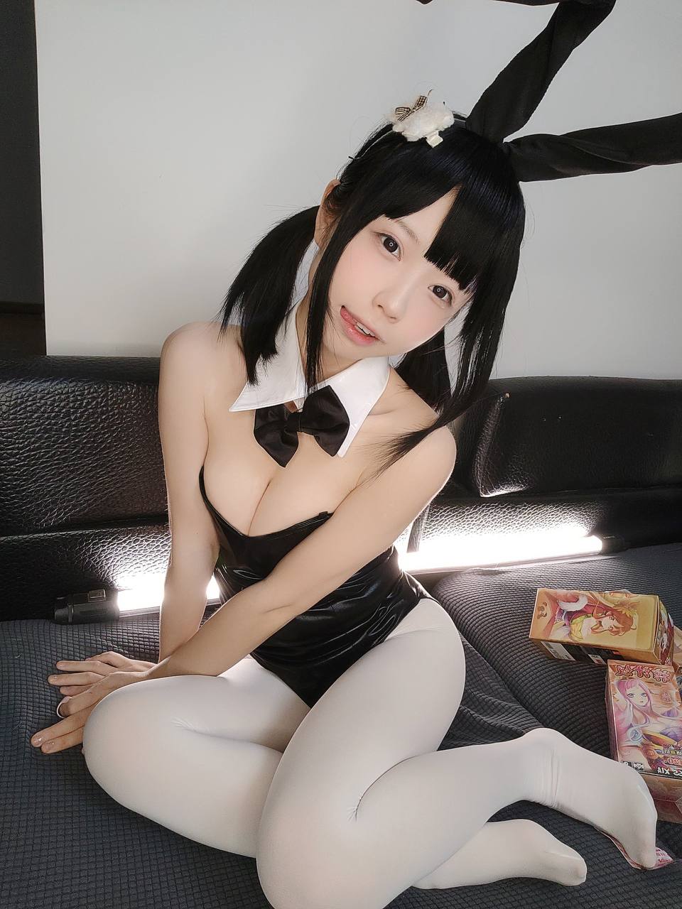 #十万珍吱伏特 #香川澪 – 白咝兔女郎 [60P 117Mb] 标签🏷️#丝足控 #雪糕 #少 - 写真摄影作品第15张照片，photo 32330