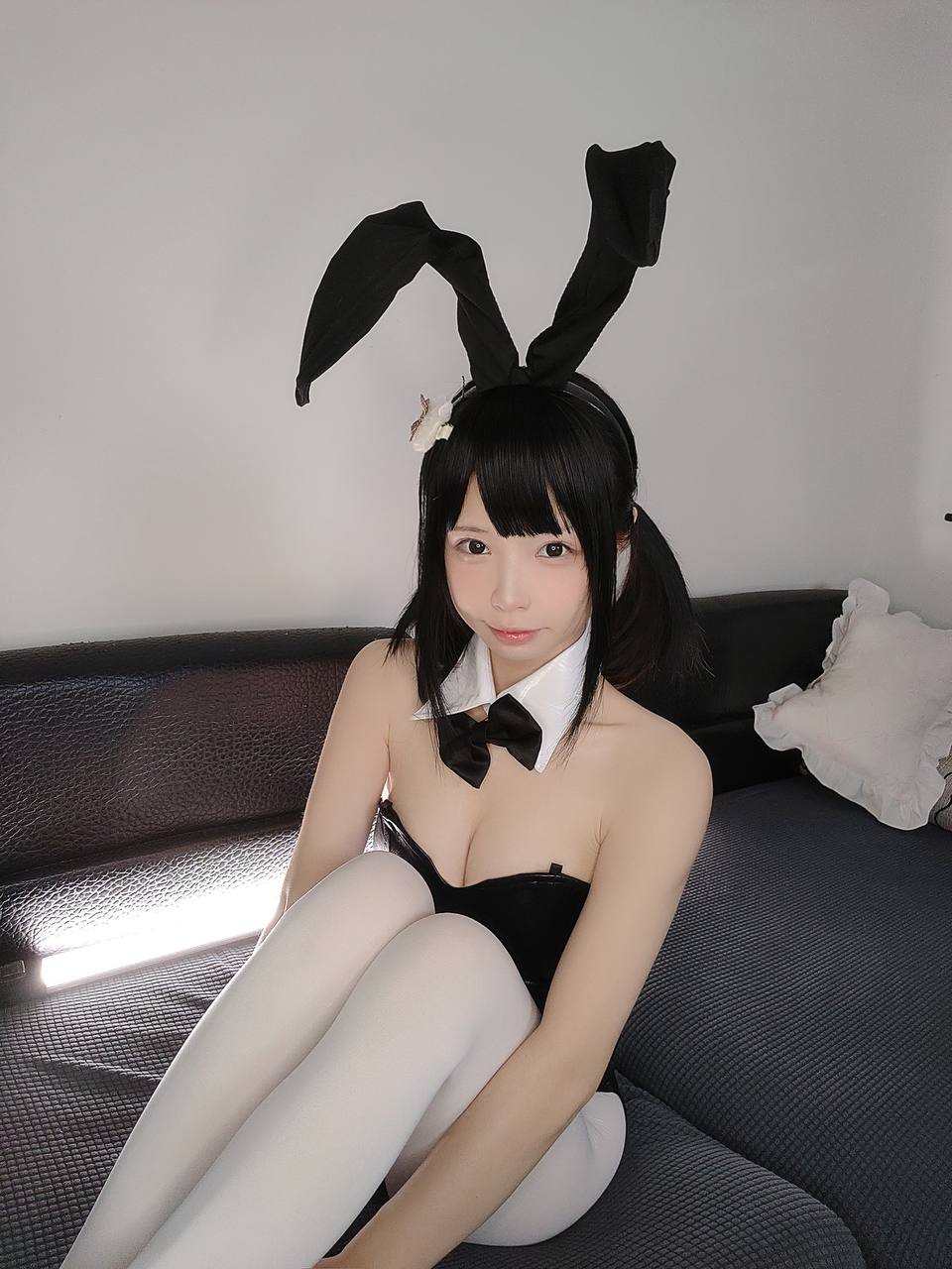 #十万珍吱伏特 #香川澪 – 白咝兔女郎 [60P 117Mb] 标签🏷️#丝足控 #雪糕 #少 - 写真摄影作品第4张照片，photo 32340