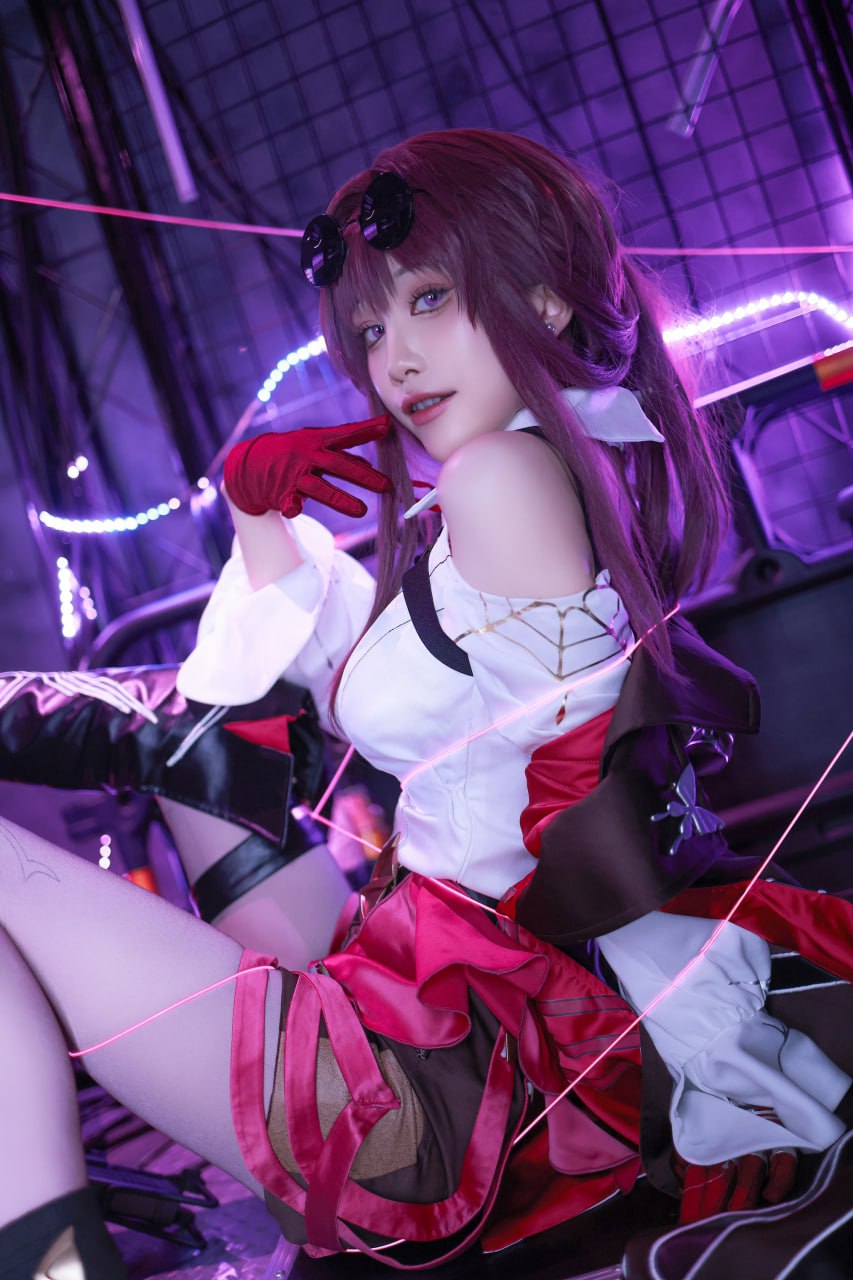 #水淼Aqua   崩坏：星穹铁道 卡芙卡 标签🏷 #黑丝 #巨乳 #美臀 - 写真摄影作品第36张照片，photo 46498