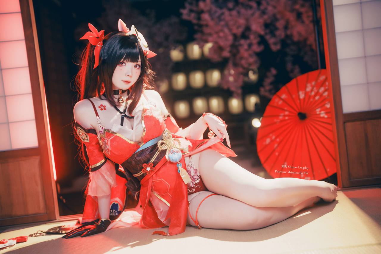 #霜月Shimo 花火(Sparkle) [20P 198Mb] 标签🏷️#Cos #爆乳 #胴体 - 写真摄影作品第15张照片，photo 32044