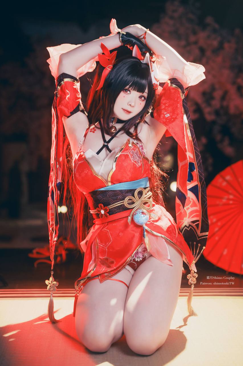 #霜月Shimo 花火(Sparkle) [20P 198Mb] 标签🏷️#Cos #爆乳 #胴体 - 写真摄影作品第14张照片，photo 32045