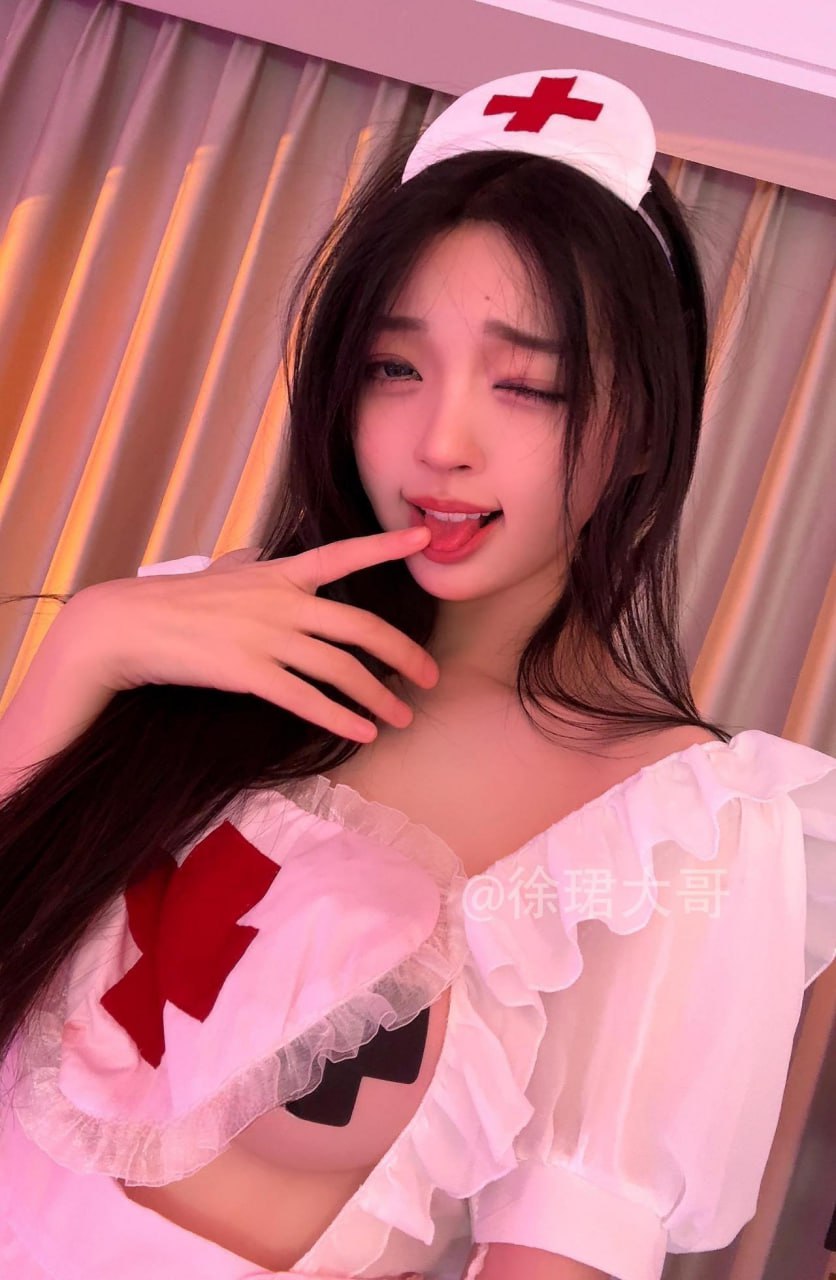 抖音46W粉 #徐珺大哥 微密圈No.026期 吊带白丝护士【16P】 - 写真摄影作品第2张照片，photo 138718