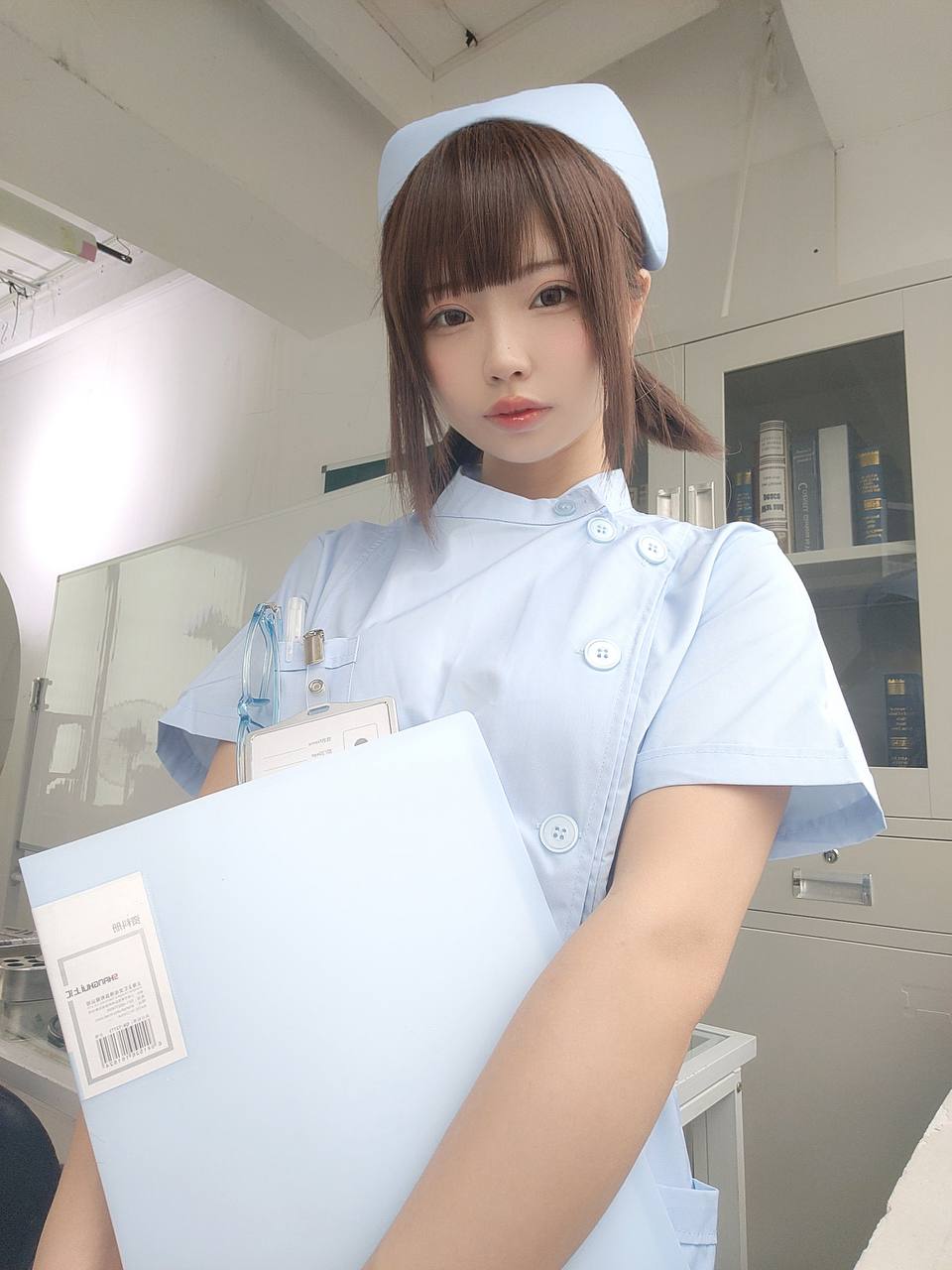 #十万珍吱伏特 #香川澪 – 护理实习生 [155P,1V 1.38Gb] 标签🏷️#白丝 #雪糕 # - 写真摄影作品第137张照片，photo 33293