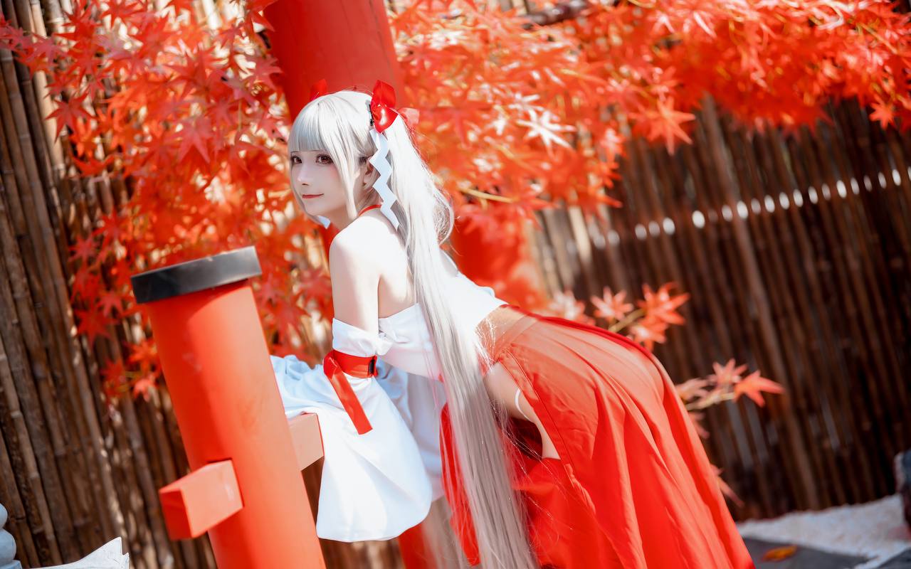 #是三不是世W 碧蓝航线·可畏 巫女 [21P 539Mb] 标签🏷️#双马尾 #Cos #神颜 - 写真摄影作品第20张照片，photo 33071