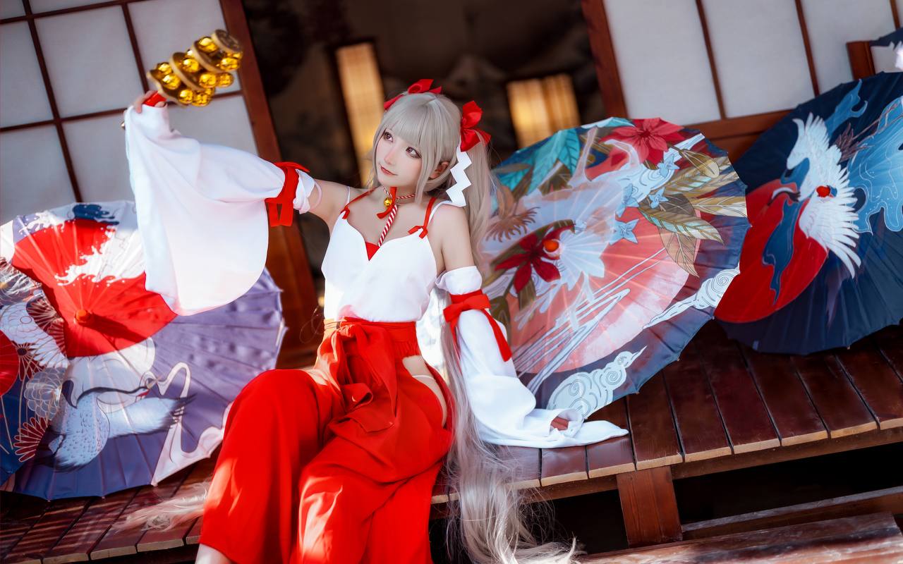 #是三不是世W 碧蓝航线·可畏 巫女 [21P 539Mb] 标签🏷️#双马尾 #Cos #神颜 - 写真摄影作品第17张照片，photo 33073