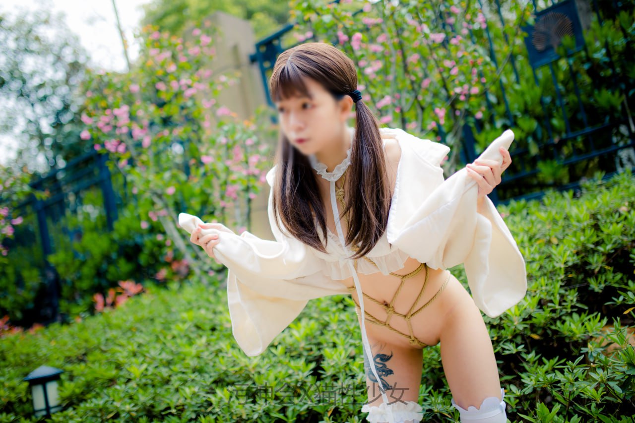 #污神会 X 猫性少女 合拍图包+视频合集 标签🏷 #萝莉 #白虎 #捆绑 #露出 - 写真摄影作品第128张照片，photo 47288