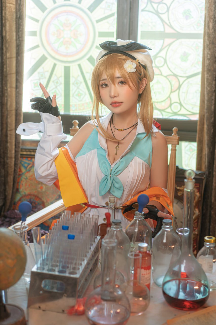 #爆机少女喵小吉   莱莎的炼金工房2 标签🏷 #黑丝 #萝莉 #福利姬 - 写真摄影作品第12张照片，photo 47843