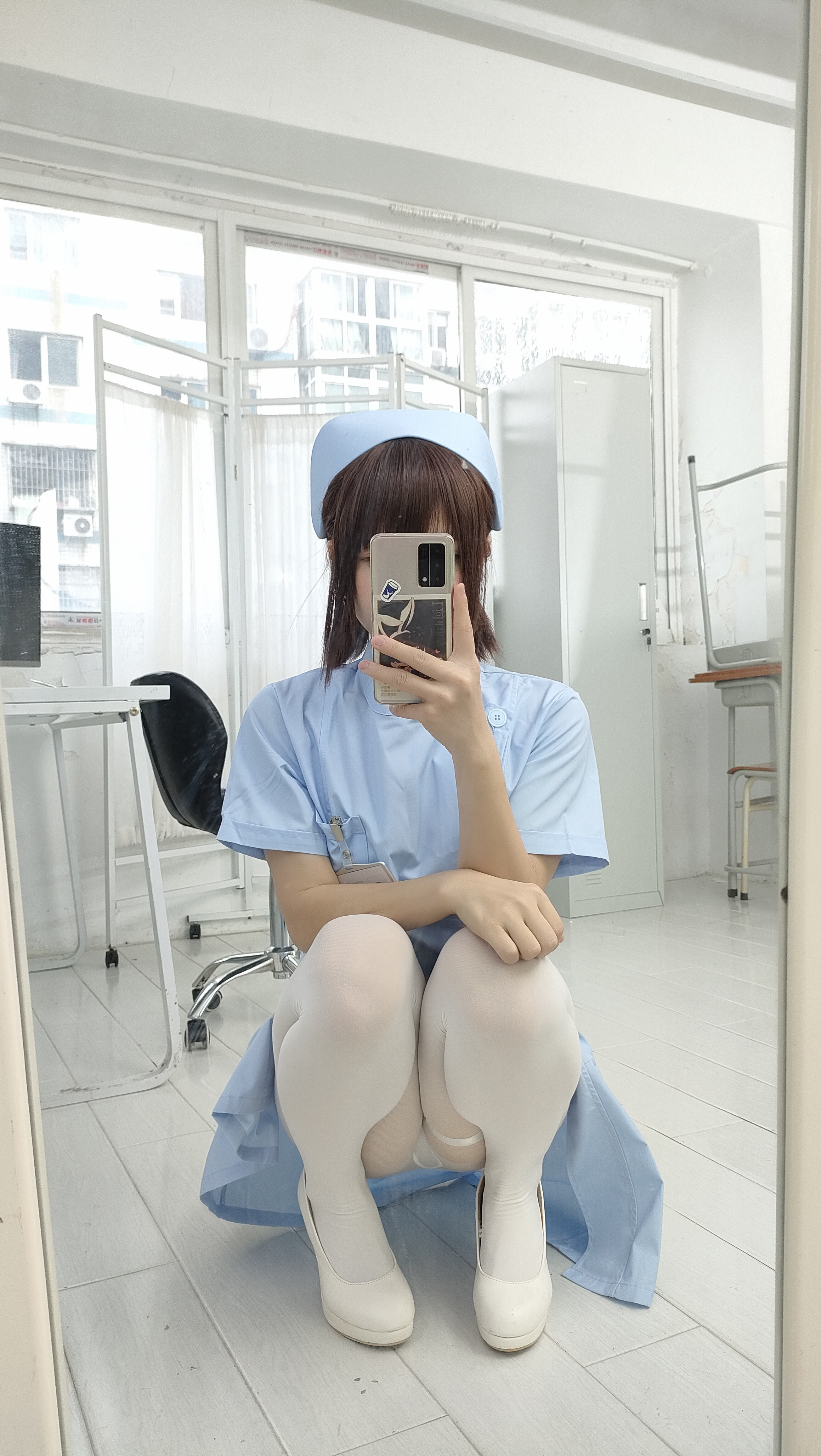 十万珍吱伏特   护理实习生 [155P1V 1.38G] - 写真摄影作品第120张照片，1-132