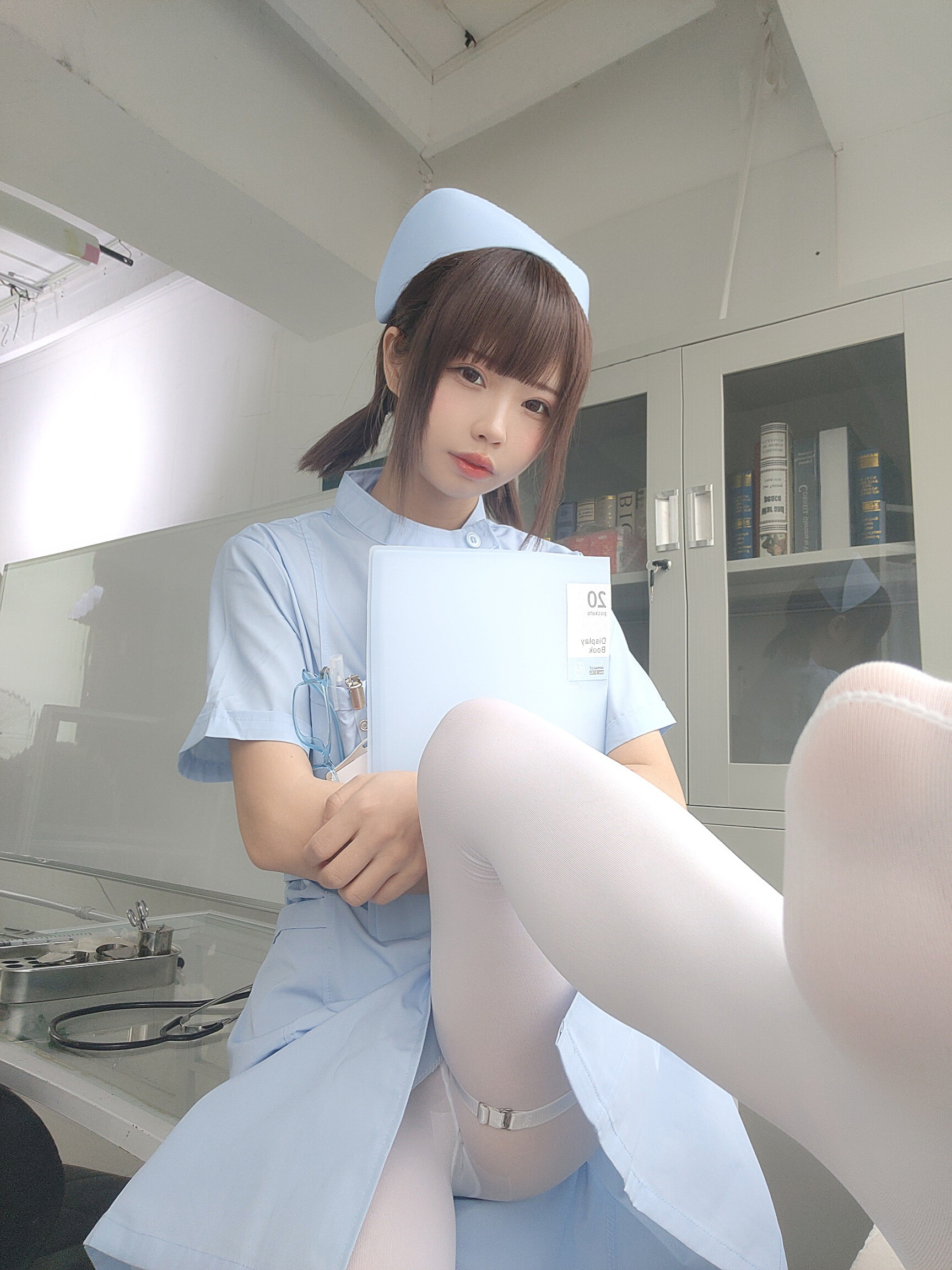 十万珍吱伏特   护理实习生 [155P1V 1.38G] - 写真摄影作品第98张照片，1-152