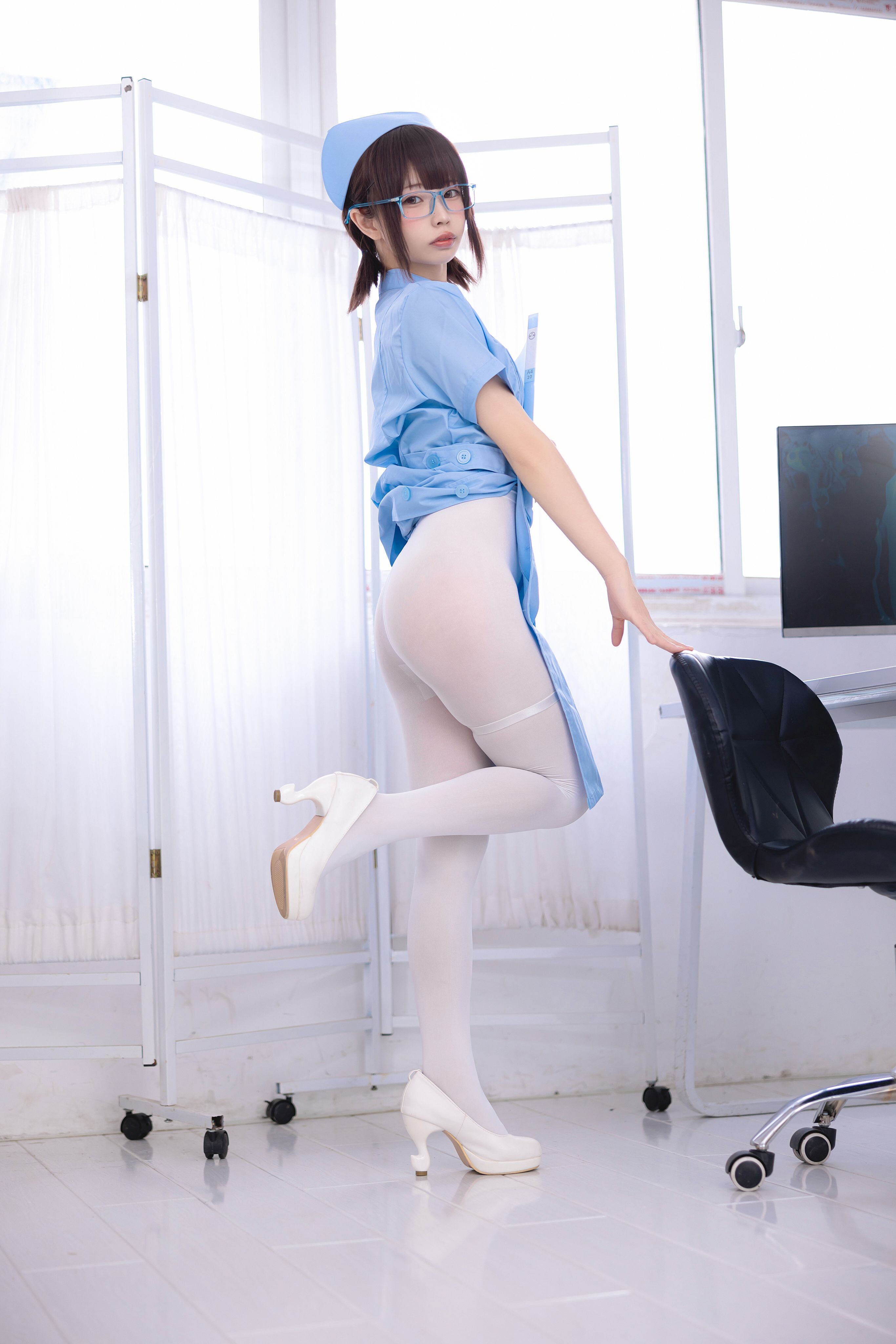 十万珍吱伏特   护理实习生 [155P1V 1.38G] - 写真摄影作品第29张照片，1-74eb1d5ed94078fedc