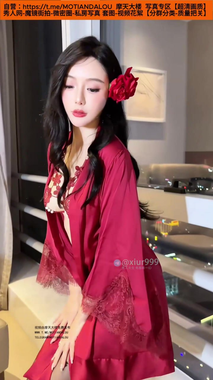 秀人网【王馨瑶】白色蕾丝内衣为主，点缀红色花卉图案 - 写真摄影作品第31张照片，photo 10913
