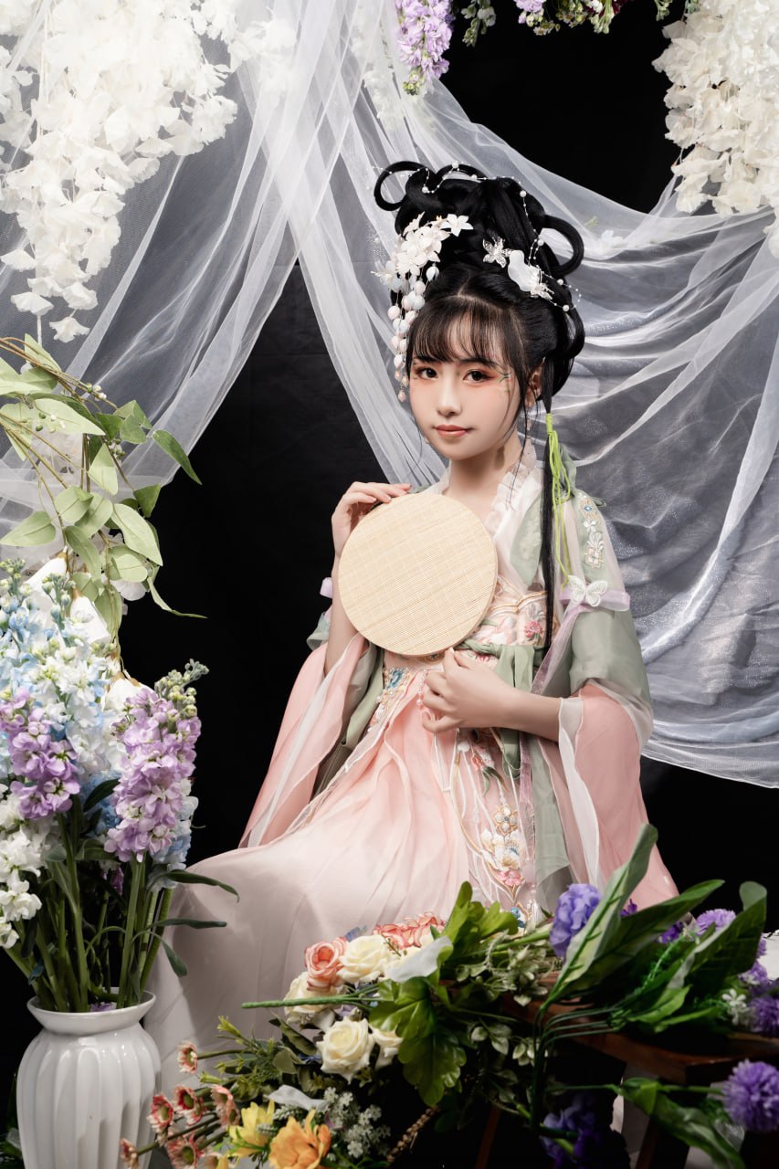 #爆机少女喵小吉   花间集 标签🏷 #古风 #粉嫩 #美胸 - 写真摄影作品第68张照片，photo 48346