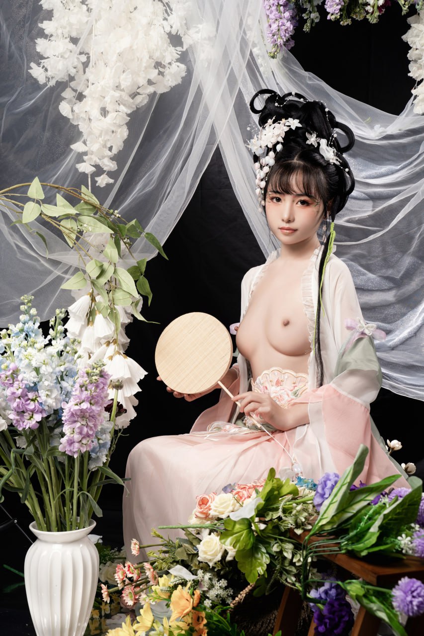 #爆机少女喵小吉   花间集 标签🏷 #古风 #粉嫩 #美胸 - 写真摄影作品第4张照片，photo 48362