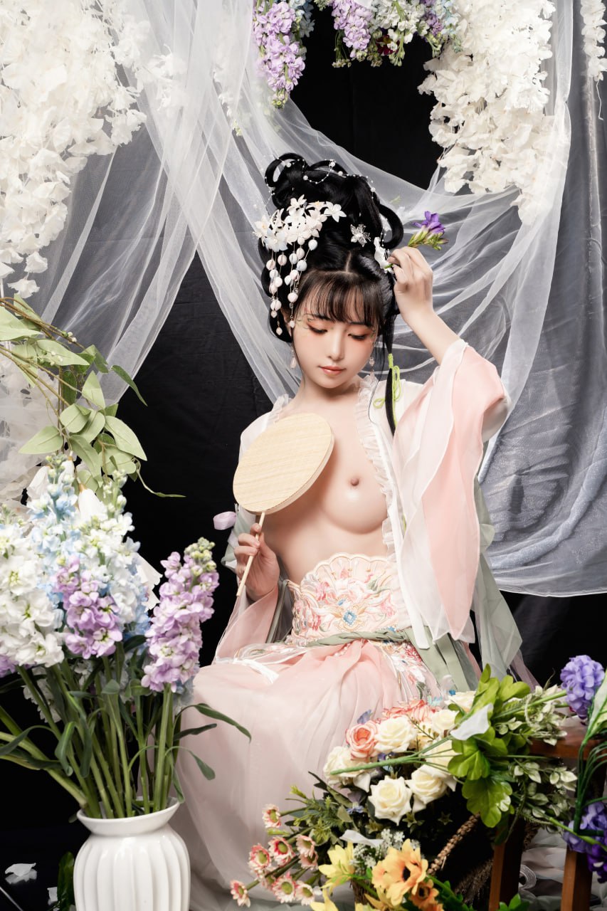 #爆机少女喵小吉   花间集 标签🏷 #古风 #粉嫩 #美胸 - 写真摄影作品第7张照片，photo 48365