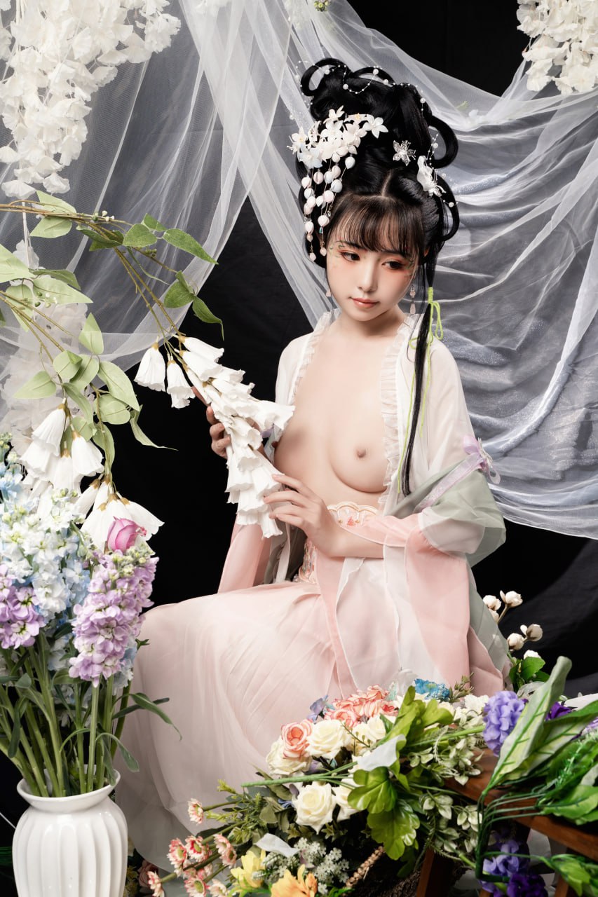 #爆机少女喵小吉   花间集 标签🏷 #古风 #粉嫩 #美胸 - 写真摄影作品第11张照片，photo 48369