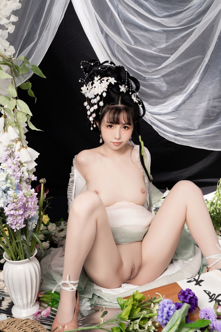 #爆机少女喵小吉   花间集 标签🏷 #古风 #粉嫩 #美胸 - 写真摄影作品第24张照片，photo 48382