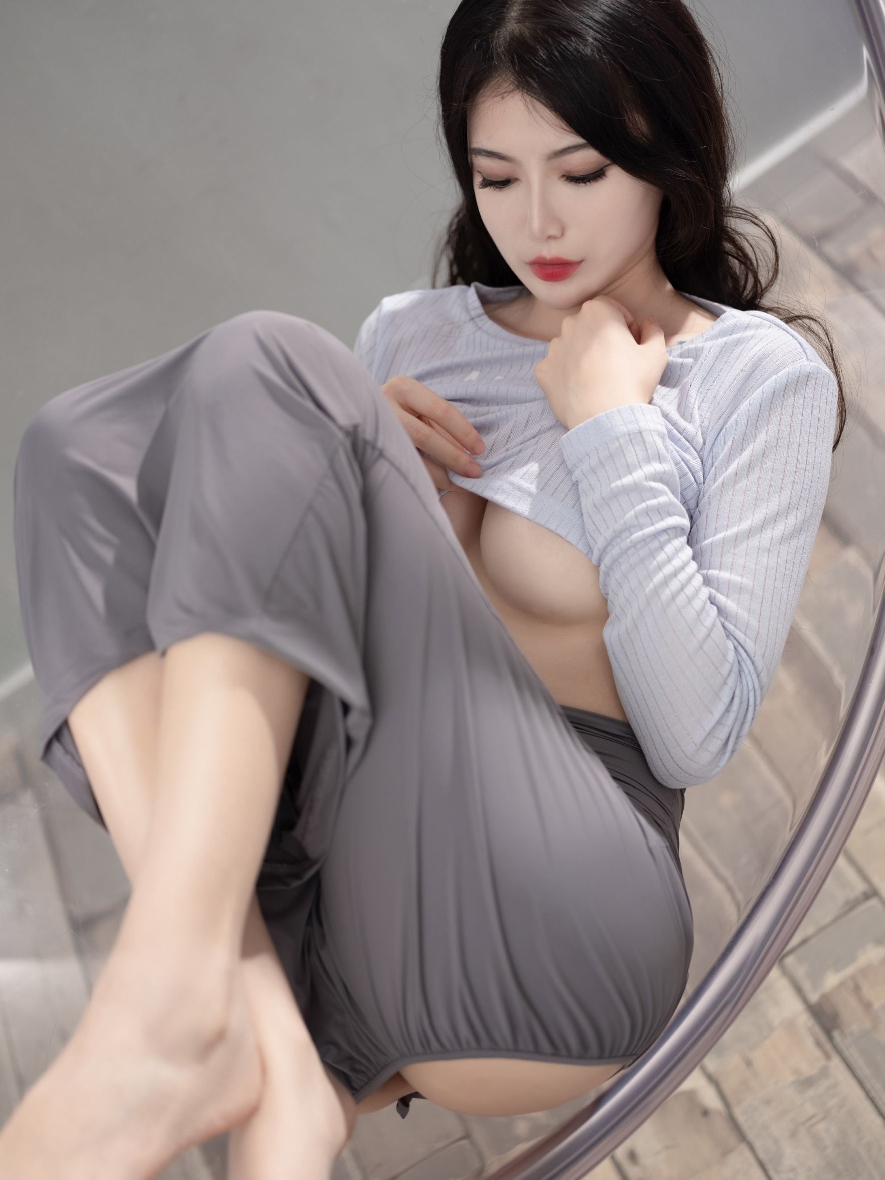 一米八的大梨子   吉他姐姐 [31P] - 写真摄影作品第1张照片，990f72b7d9e9e368938d3