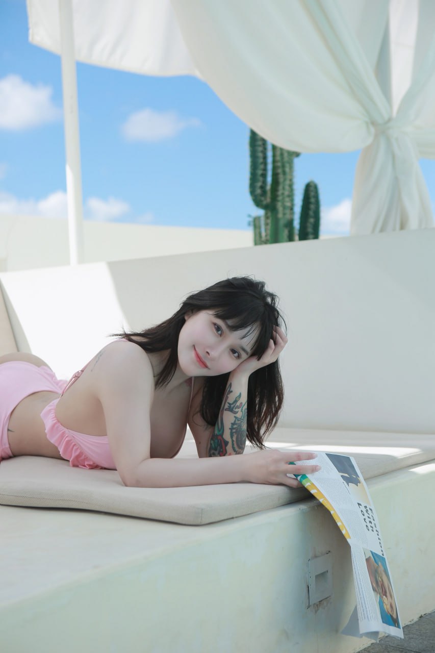 抖音290W粉 #宋昱欣 微密圈No.017期 粉色比基尼【25P】 - 写真摄影作品第5张照片，photo 139534
