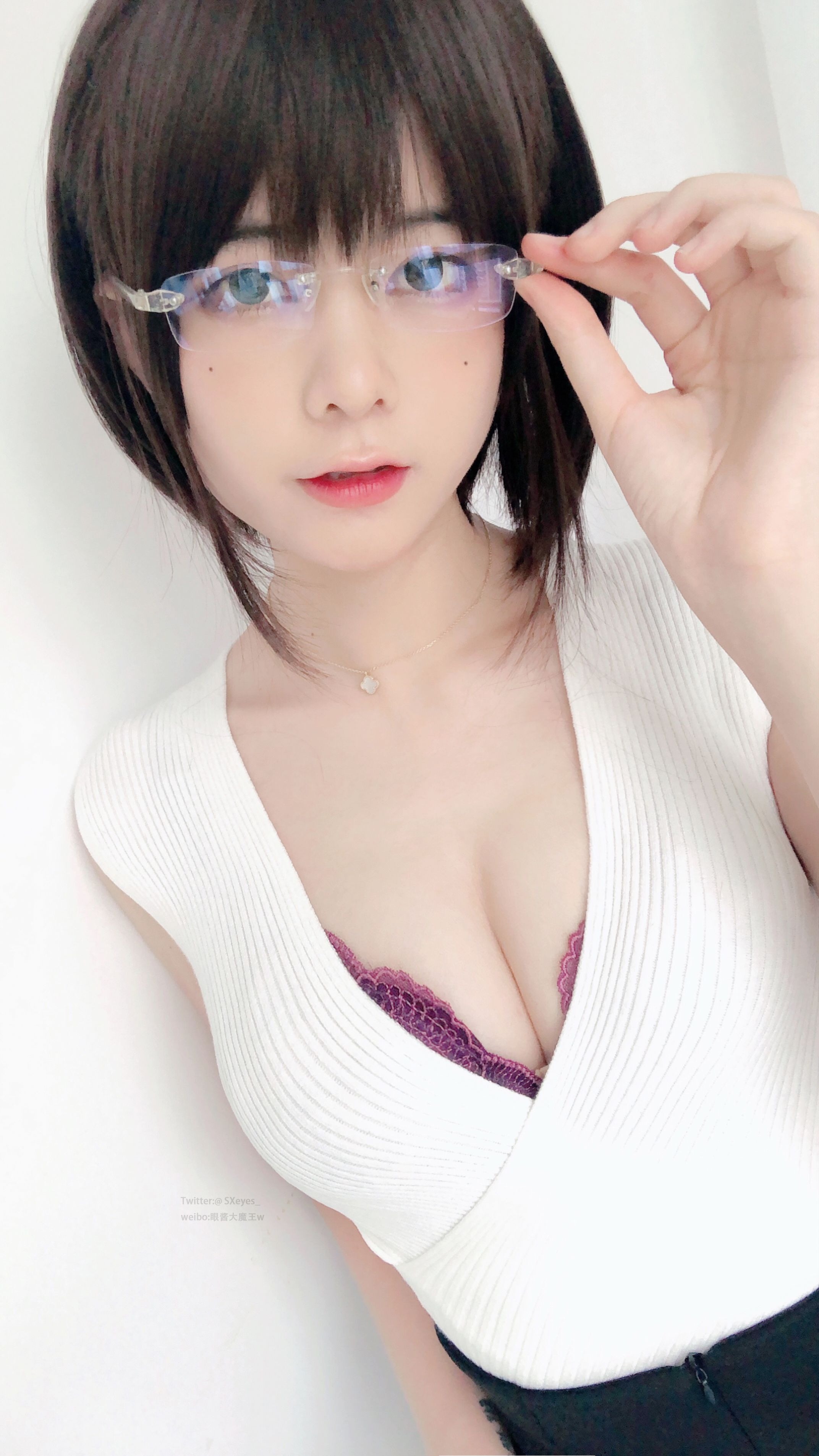 眼酱大魔王w - 办公小姐姐w - 写真摄影作品第22张照片，14fb3b136ec014e0787f9