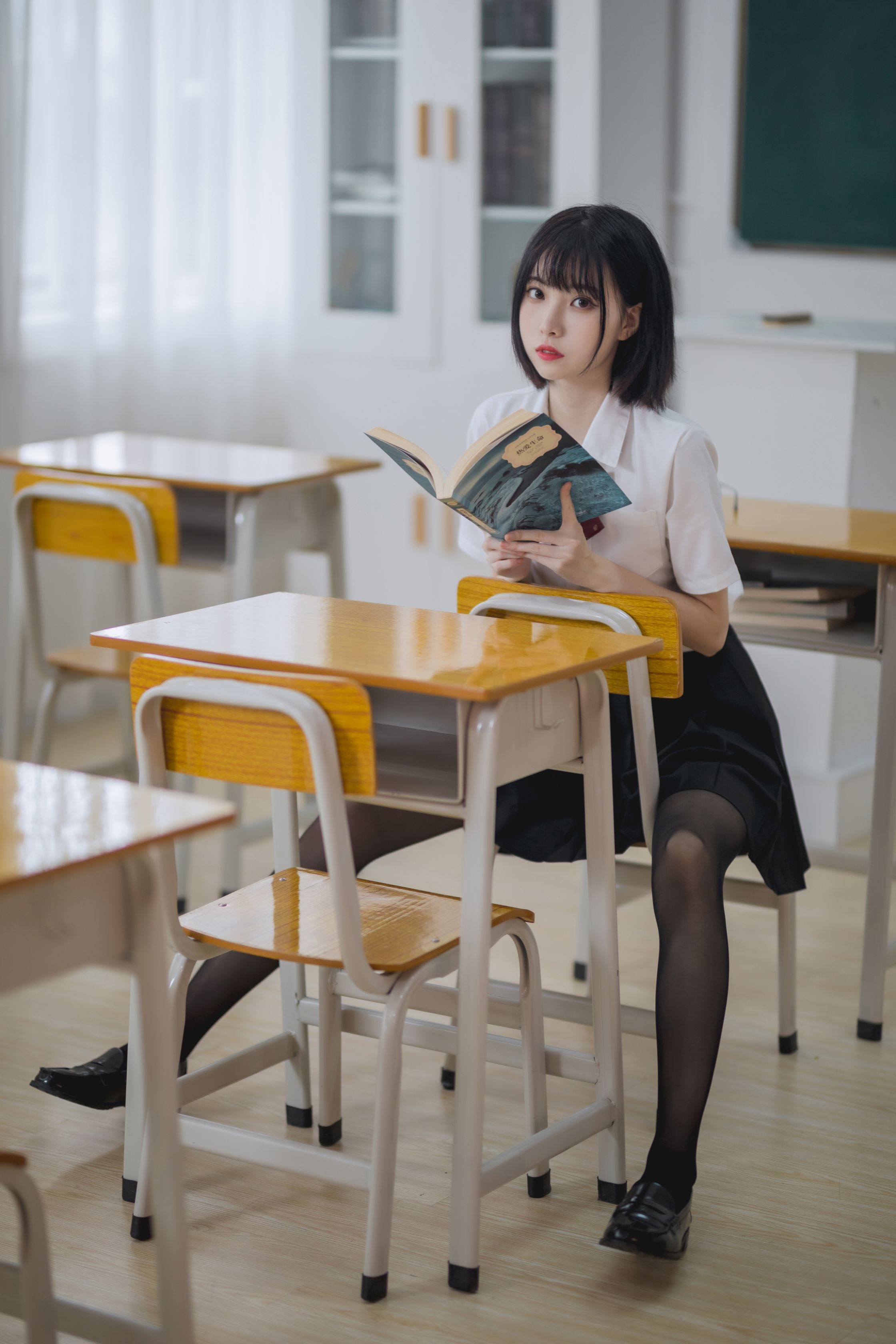 许岚 - 教室jk黑丝 - 写真摄影作品第36张照片，2c3df4ee47e73873e9710
