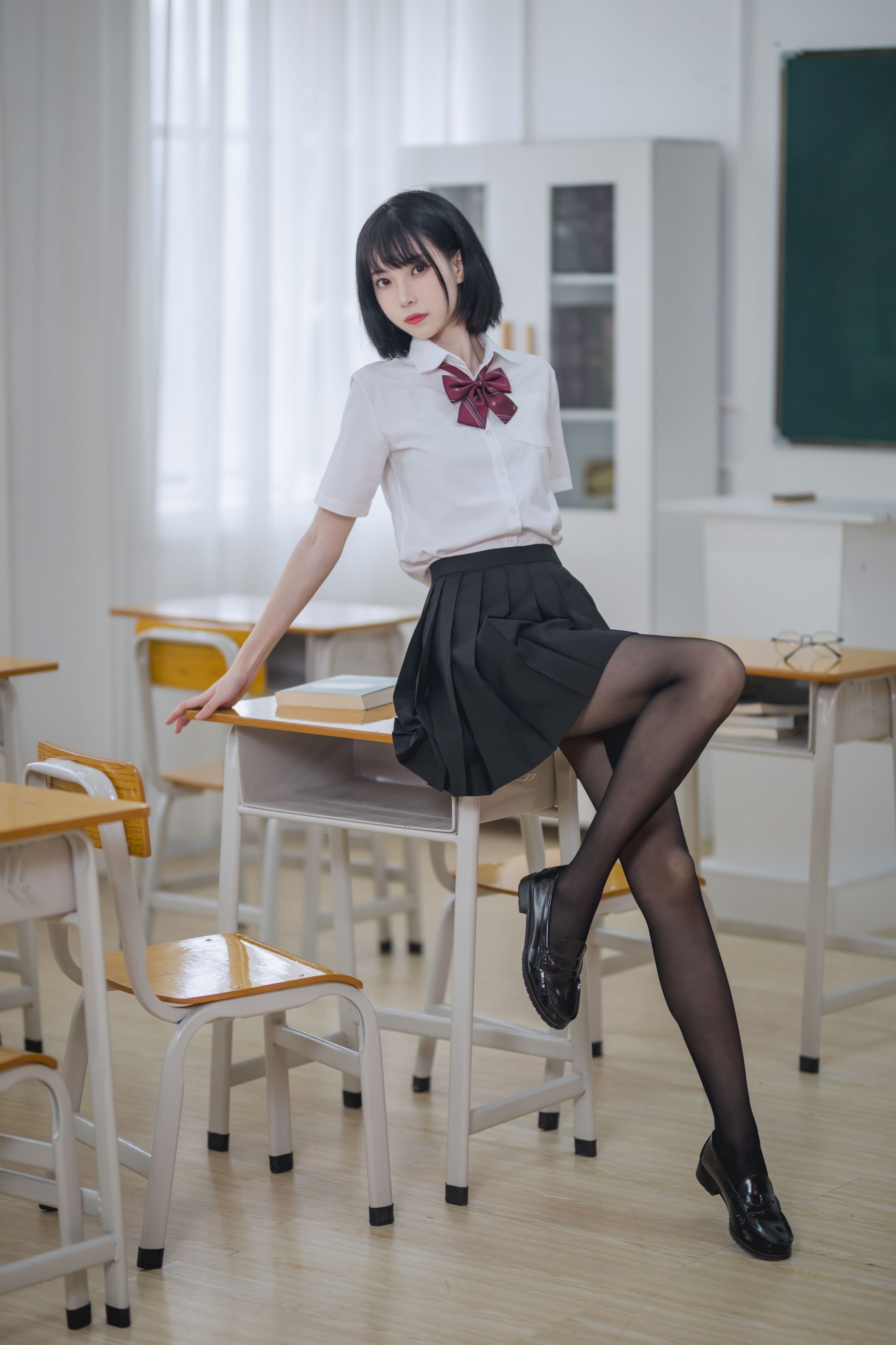 许岚 - 教室jk黑丝 - 写真摄影作品第29张照片，48fe6a6ca4c801a74de2f