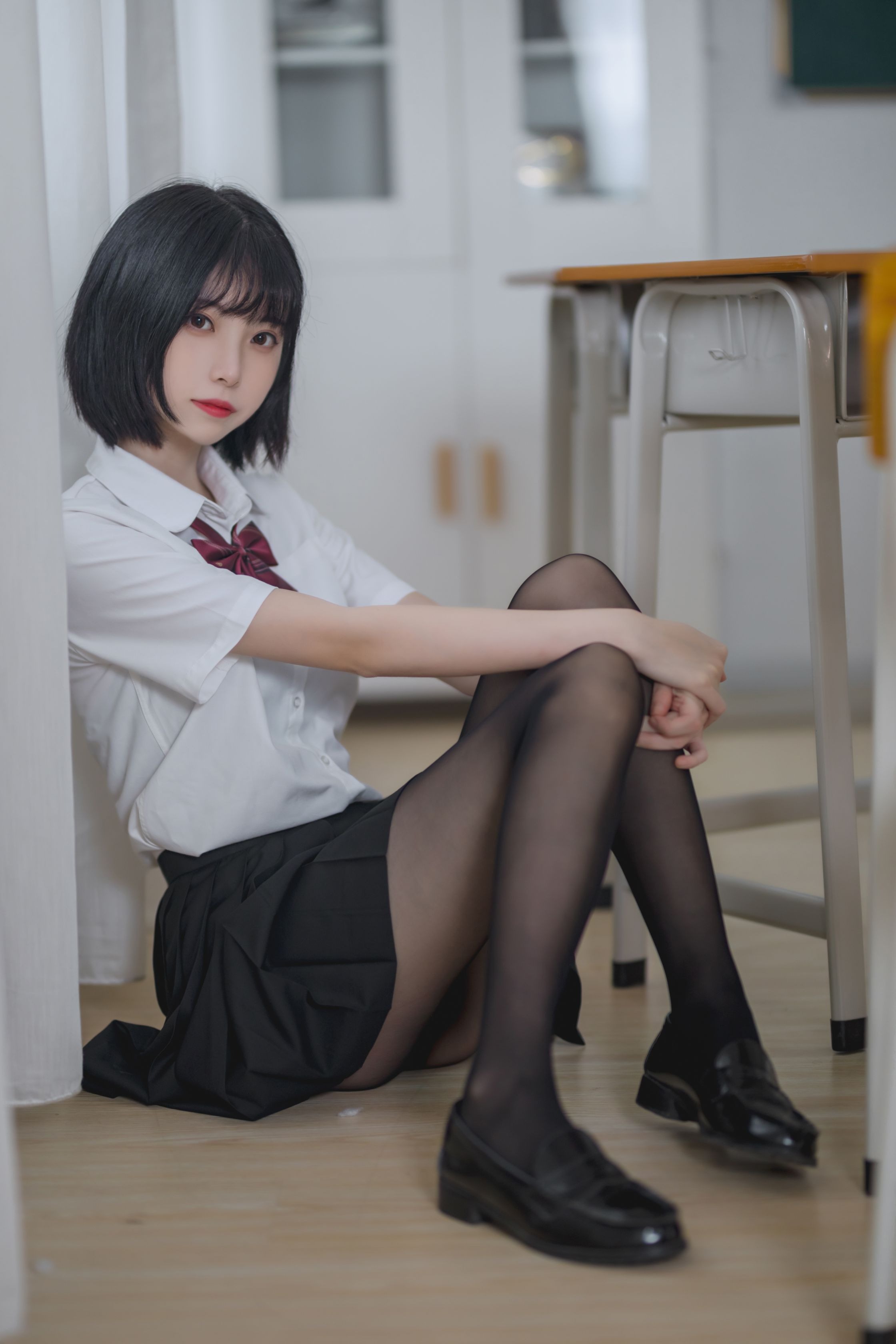 许岚 - 教室jk黑丝 - 写真摄影作品第25张照片，636b36ebcba792e092465
