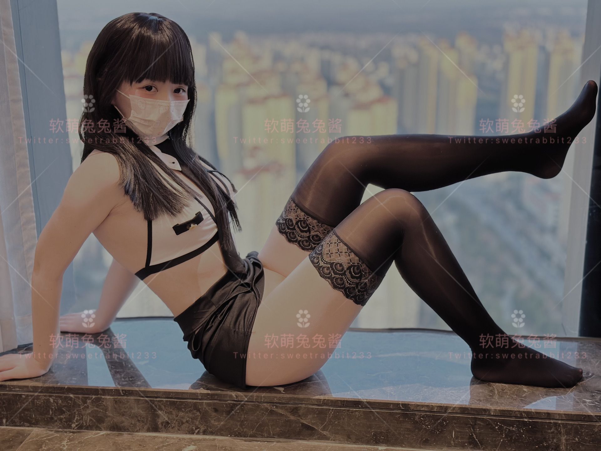 软萌兔兔酱 - 反差秘书 - 写真摄影作品第8张照片，e1e8bcd79fe52d748168f